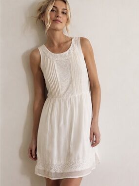 Old Navy Ivory Cotton Blend Prairie Babydoll Sleveless Lace Mini Lined Dress